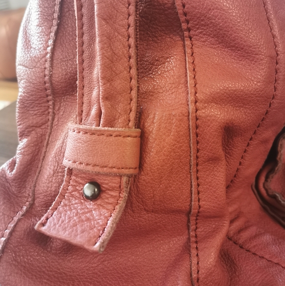 Liebeskind Virginia Sporty Vintage Leather Tote - Picture 4 of 12